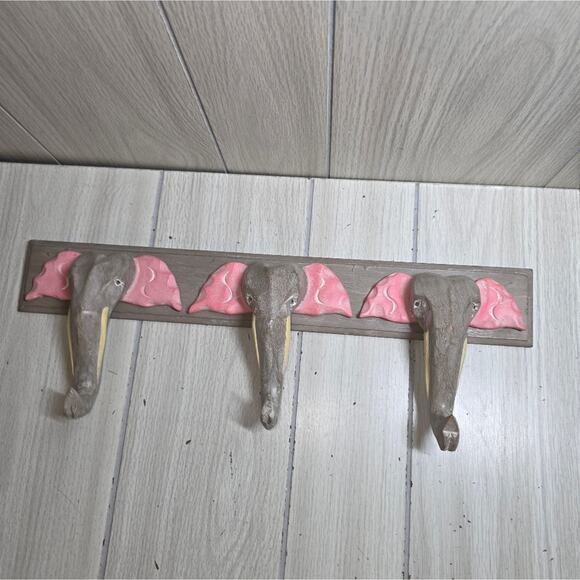 Vtg Pier 1 Carved Wooded Elephant Wall Hook Coat/Hat Rack Nursery Kids Room - Picture 6 of 6
